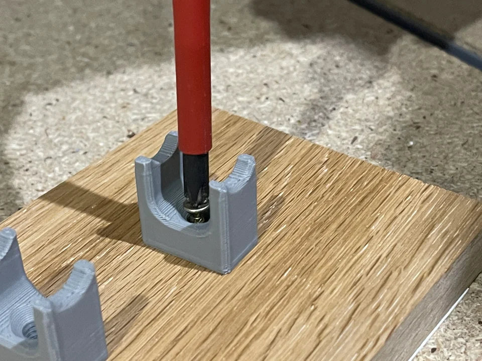 OO Gauge Weathering Stands (Pack of 4)