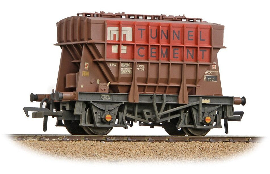 BR 22T CPV Presflo Bulk Powder Wagon BR Bauxite 'Tunnel Cement' No.B887990 - Weathered