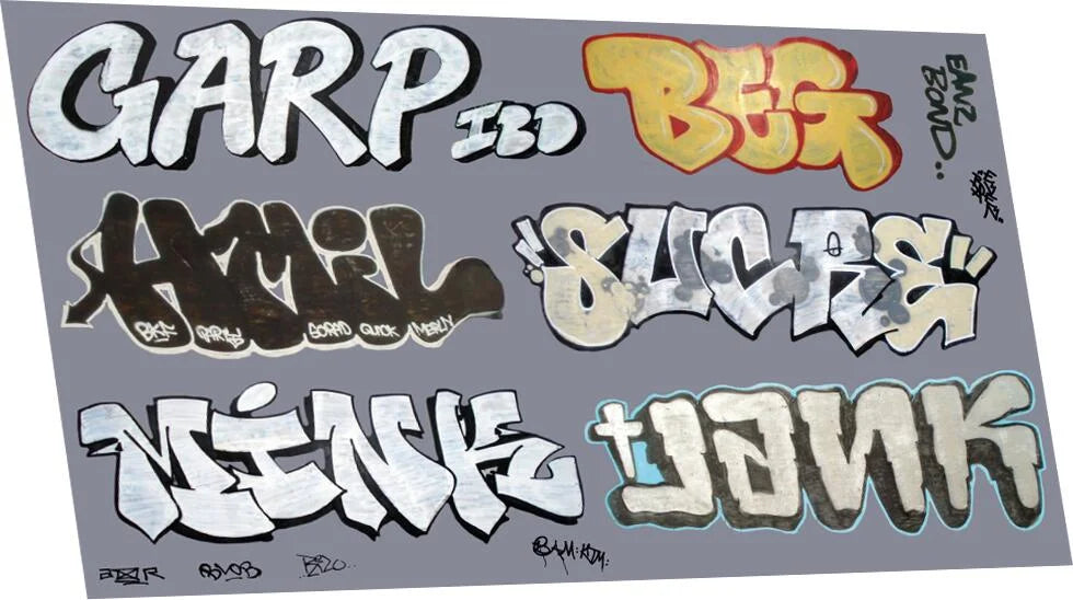 RT-2-8904 RAILTEC 2mm-8904 Graffiti: artistic D (suits larger wagons)