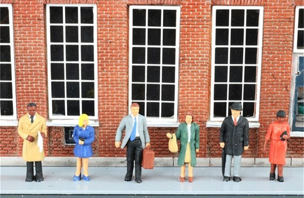 Standing Office Workers (6/Pack)