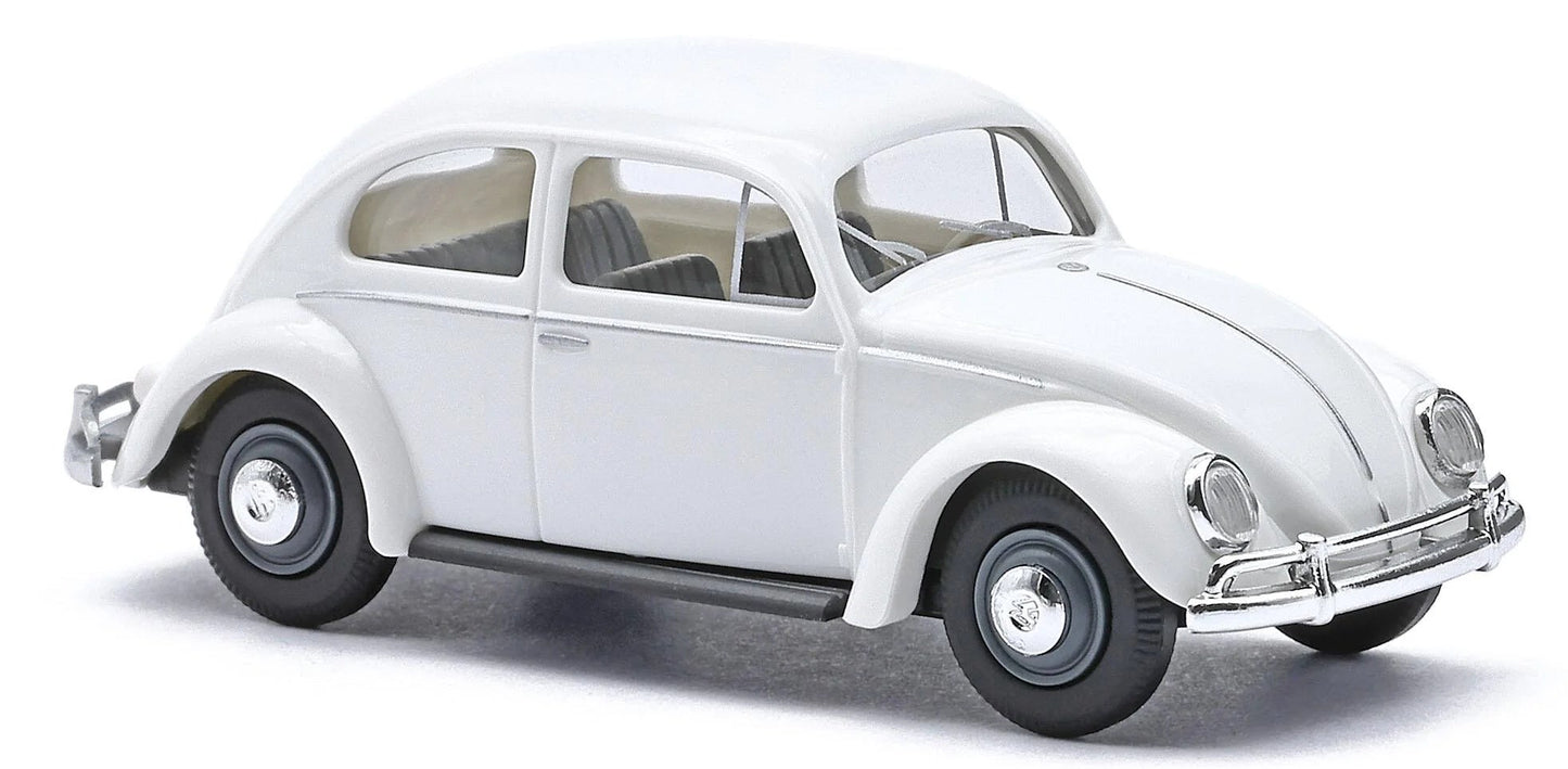 BUS52956 VW Beetle with oval window, white