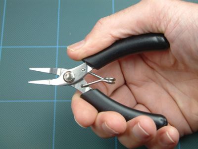 4 Inch Micro Pliers: Flat Nose