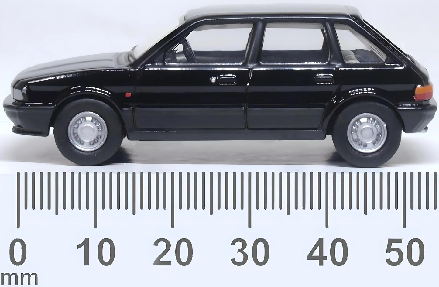76MST003 Austin Maestro Black