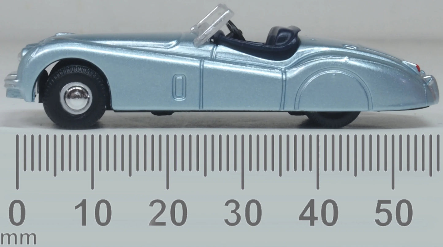 76XK120007 Jaguar XK120 Pastel Blue