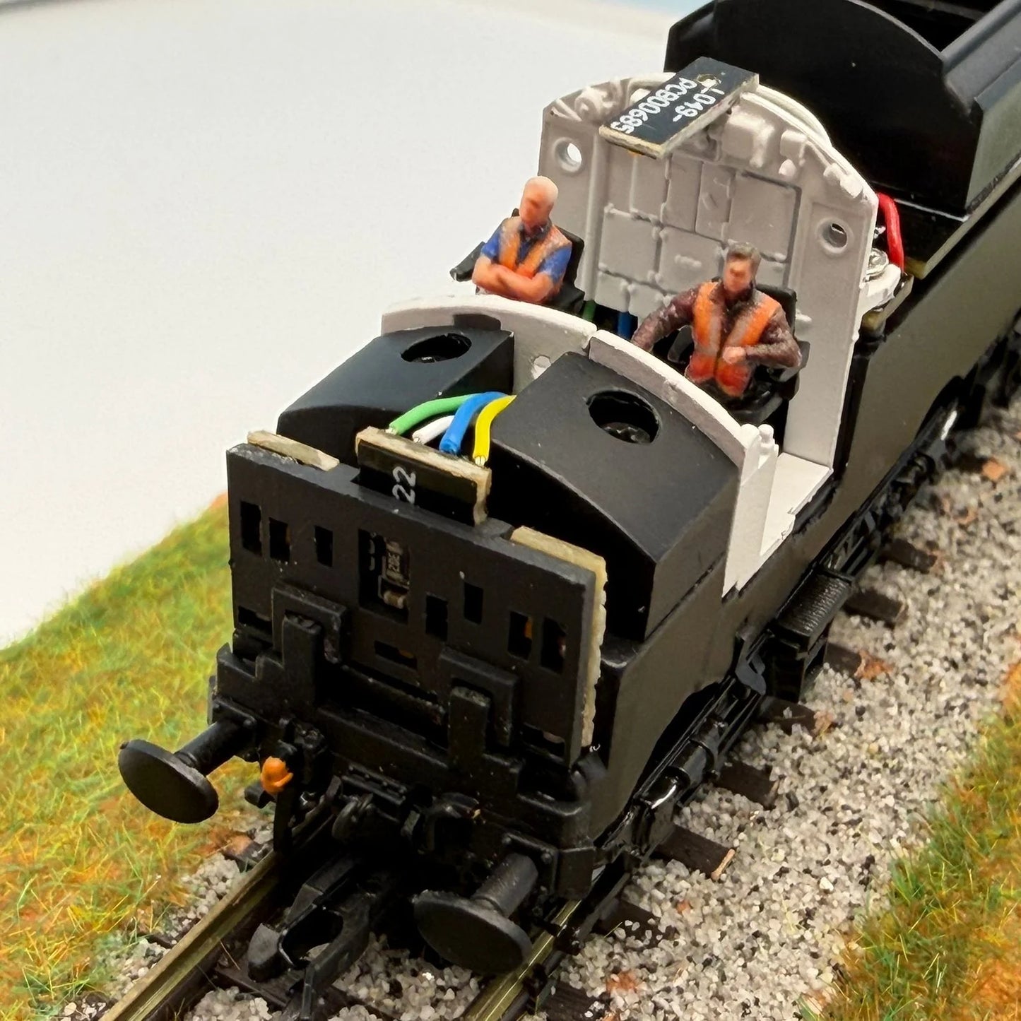 TT:120 Gauge Loco Specific Crew - Class 37