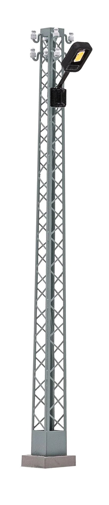 BUS8726 Lamp with lattice mast