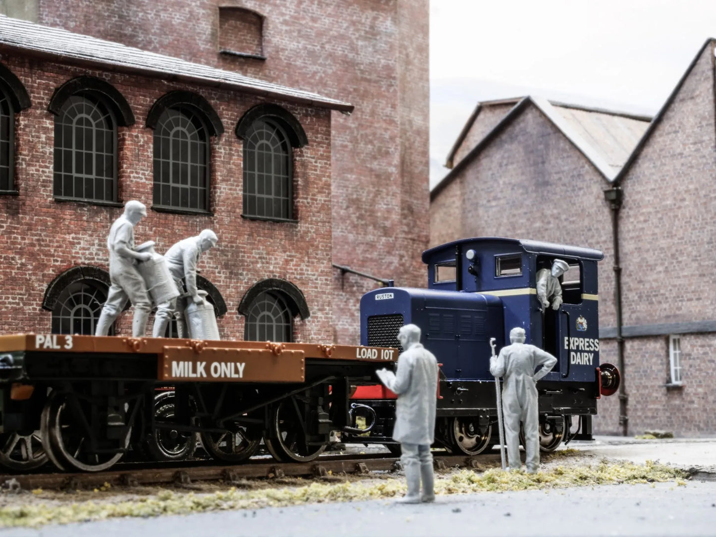 9010-148 N Gauge 1948-1968 British Railways - Creamery Shunter Bundle
