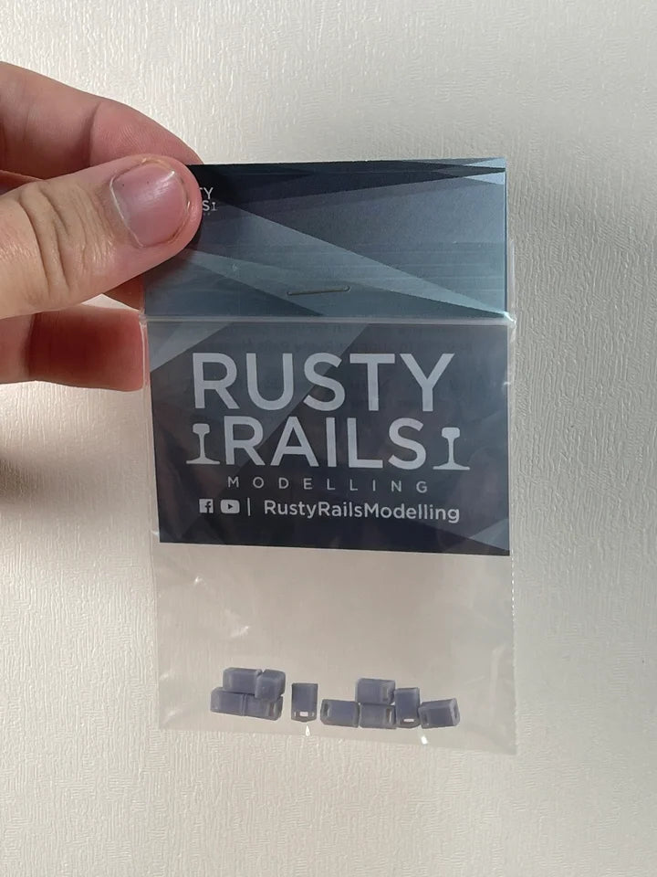 N Gauge Litter Bins (Pack of 10) - Unpainted Model Kit