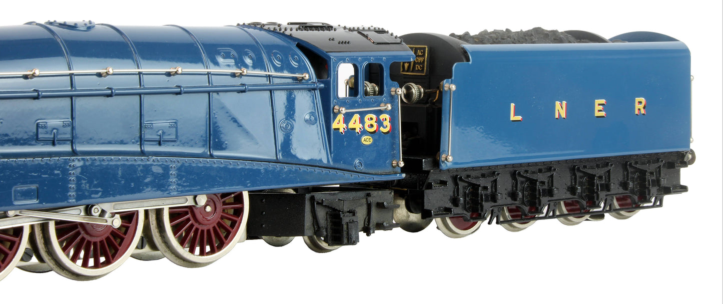 Pre-Owned LNER Garter Blue Class A4 4-6-2 'Kingfisher' 4483 Steam Locomotive