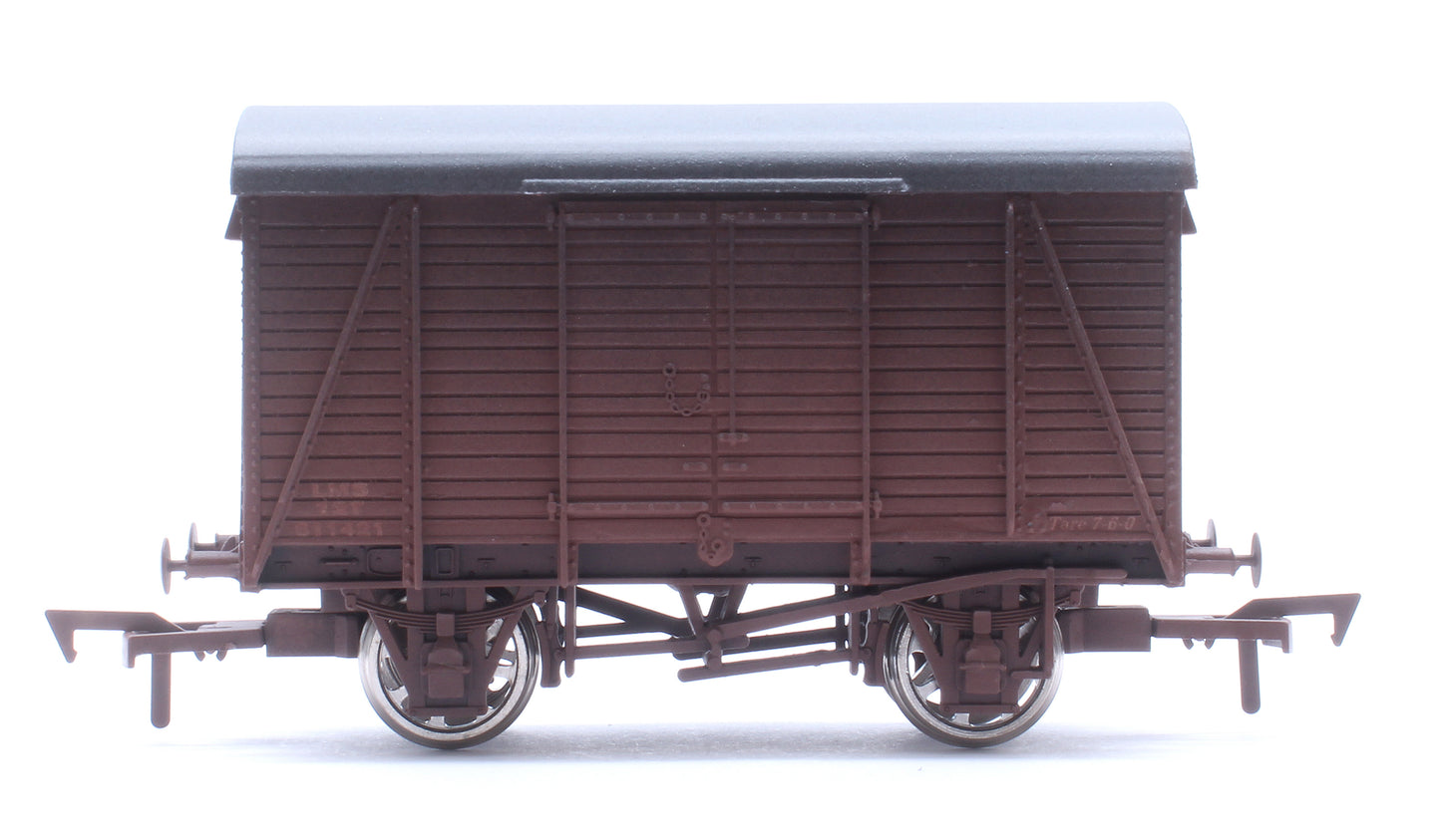 Box Van LMS No.611421 - Weathered