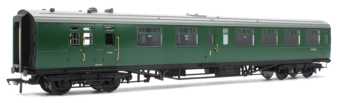 34-761 SR Bulleid Brake Composite Corridor 10" Vents BR (SR) Green No.S6733S