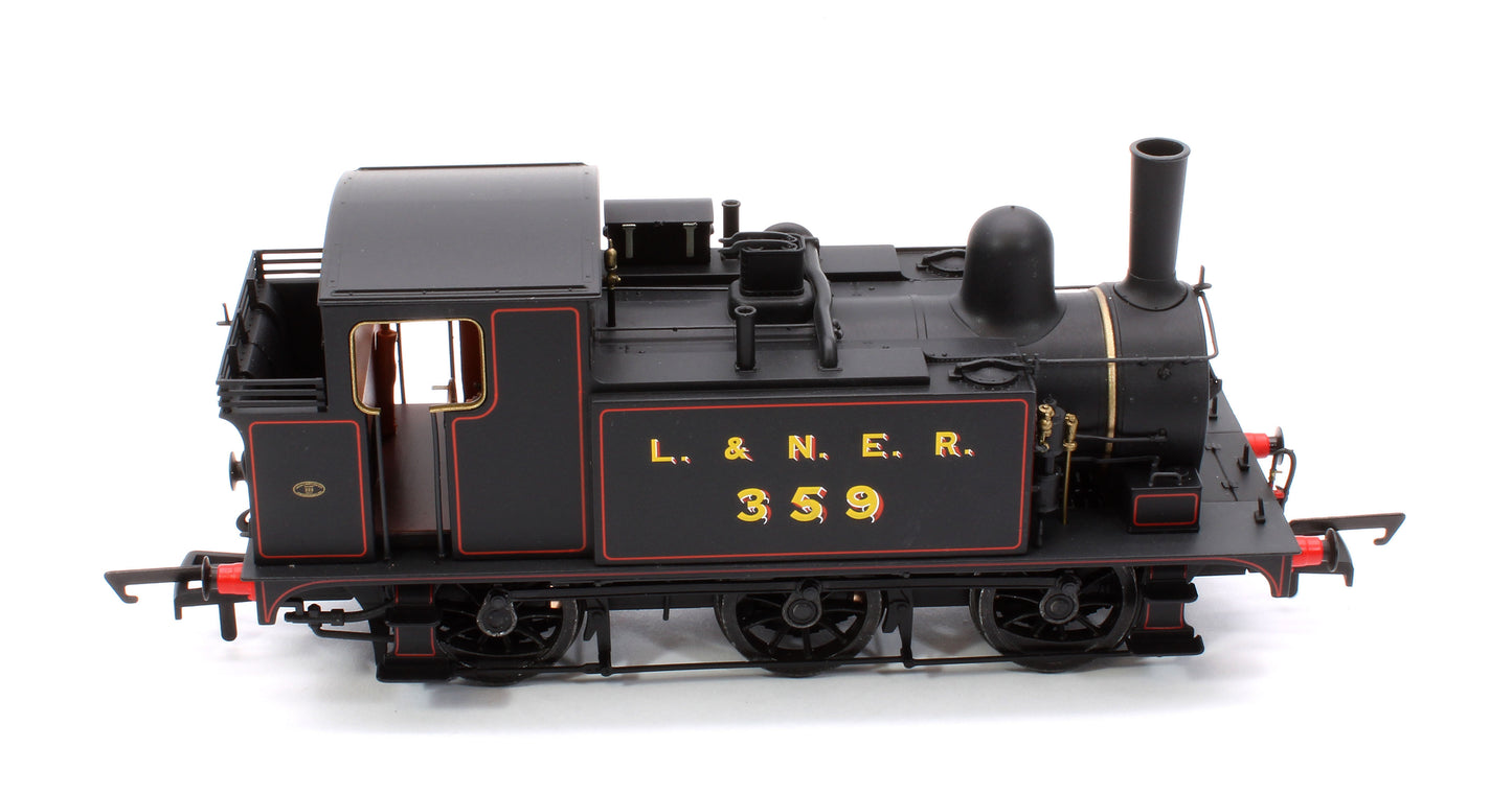 LNER Class J69 'Buckjumper' LNER Lined Black 0-6-0 Tank Locomotive No.359 (7359)