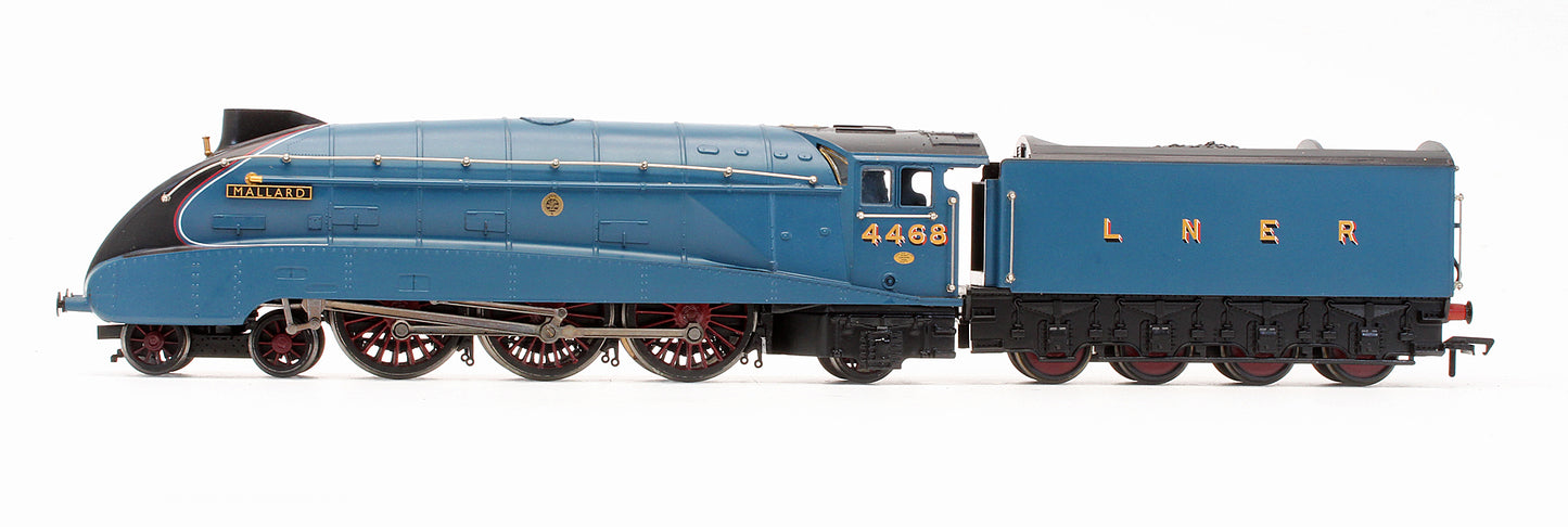 Pre-Owned 31-852B A4 'Mallard' 4468 LNER Garter Blue Steam Locomotive - DCC Sound Fitted