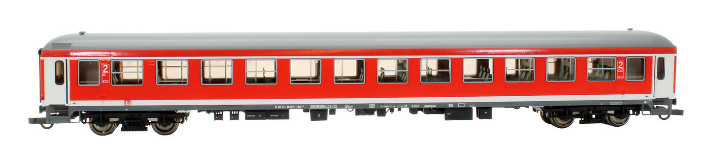 Pre-Owned 45048 DB '51 80 22-91 097-1' Coach