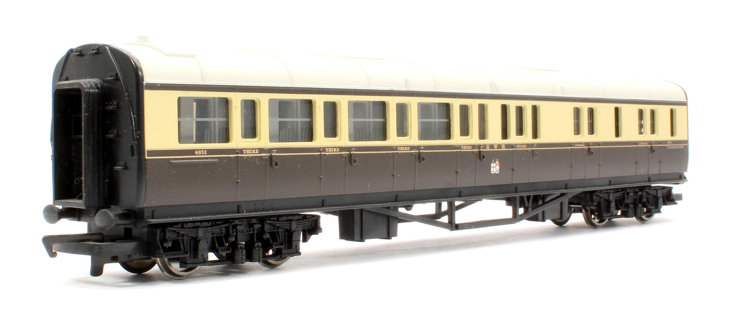 Pre-Owned GWR Chocolate & cream Composite Brake Coach No.4932