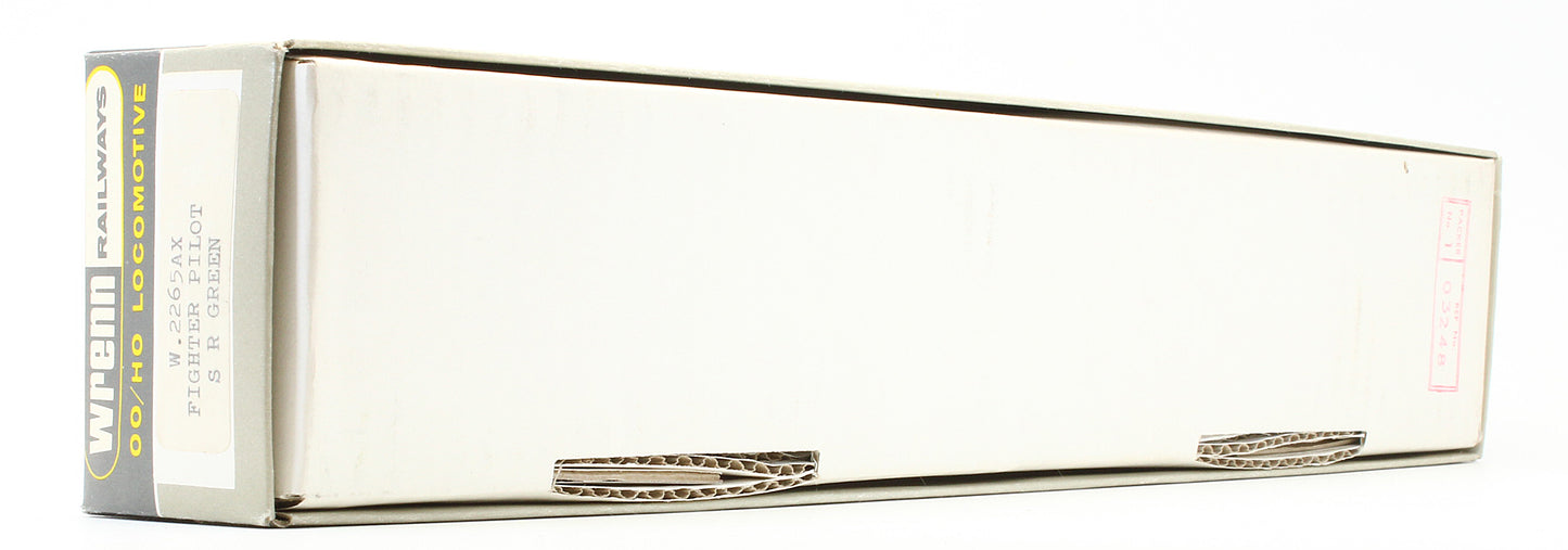 Pre-Owned SR Green 4-6-2 Streamlined Battle Of Britain Class 'Fighter Pilot' 2ICI55 Steam Locomotive