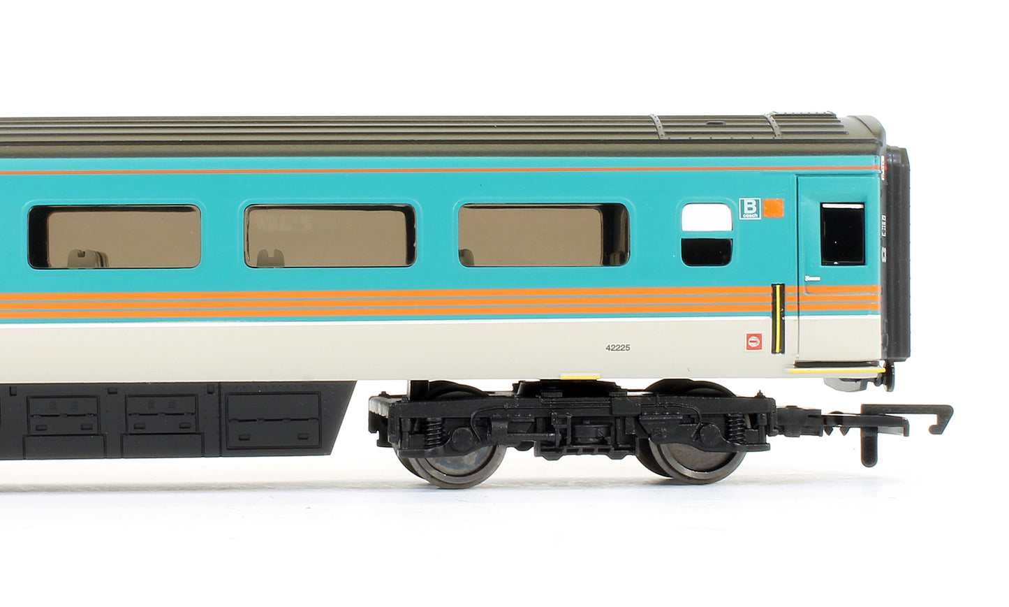 Midland Mainline MK3 Standard Open Coach '42225'