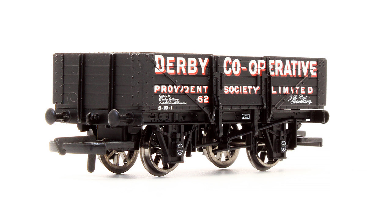 Pre-Owned R6199 5 Plank Wagon 'Derby Co-operative' No.62
