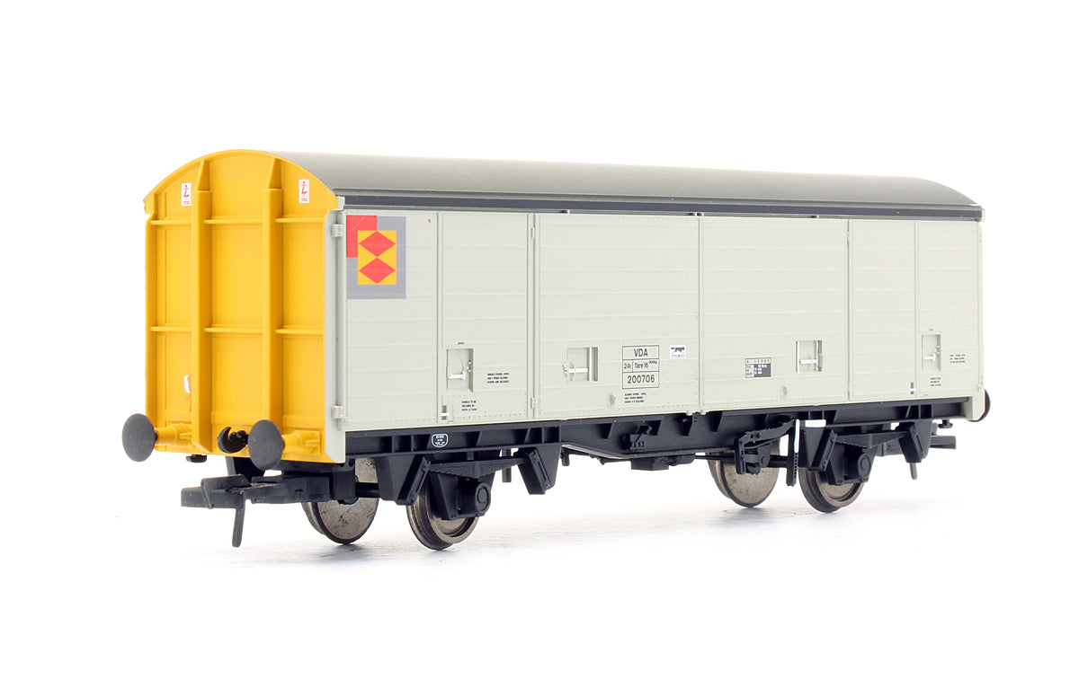 Pre-Owned 38-147 VDA Sliding Door Box Van BR Railfreight Distribution