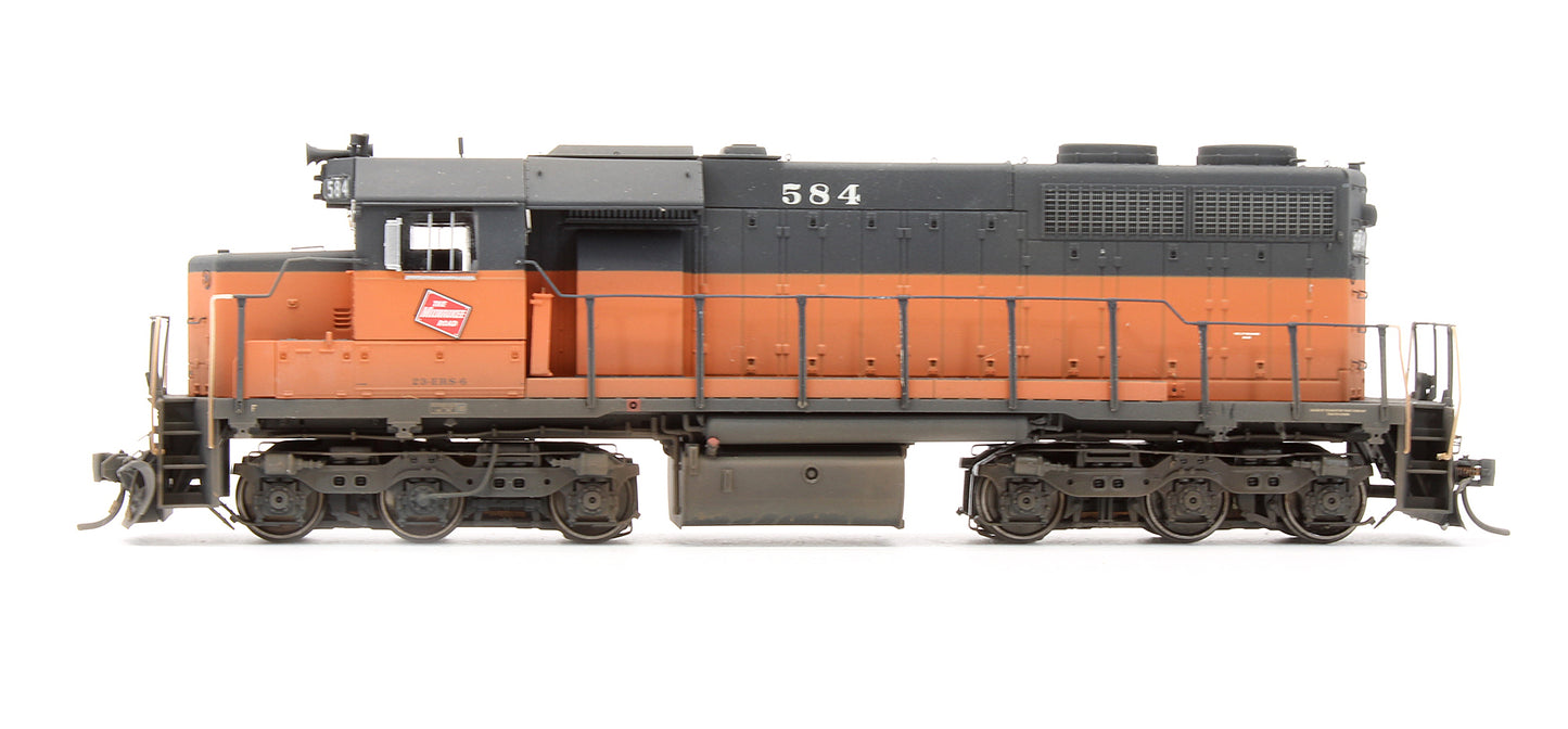 Pre-Owned EMD SDL39 Diesel Locomotive Milwaukee Road - Road #584 - Custom Weathered - DCC Sound