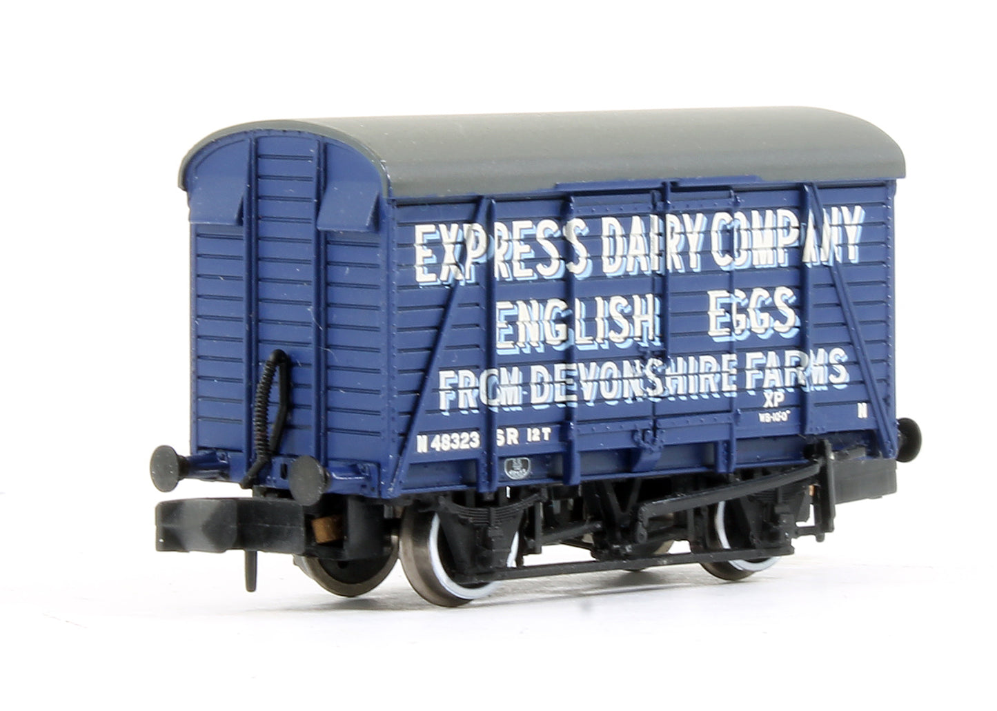 Pre-Owned Set Of Three 12t Southern Ventilated Vans 'Express Dairy Company'