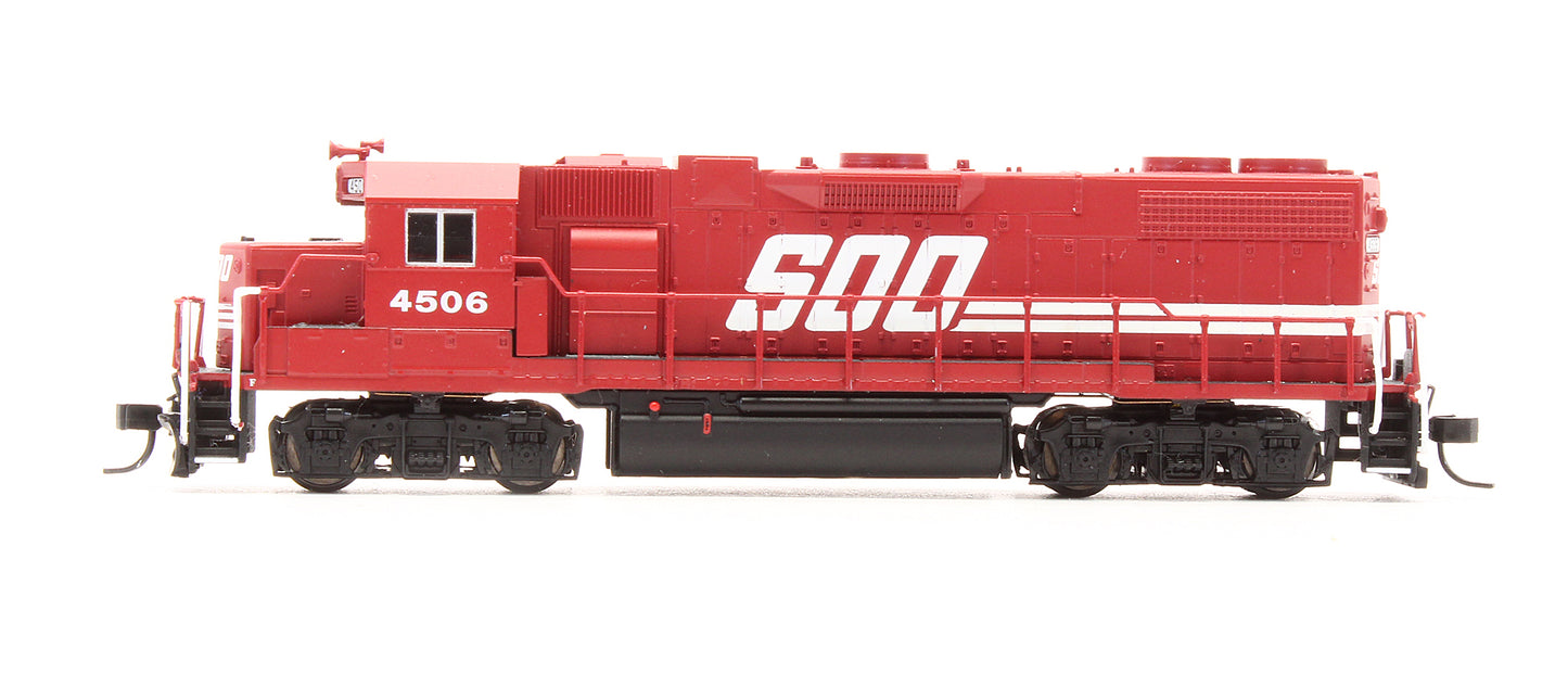 Pre-Owned 47687 GP38-2 Diesel Locomotive Soo Line - Road #4506