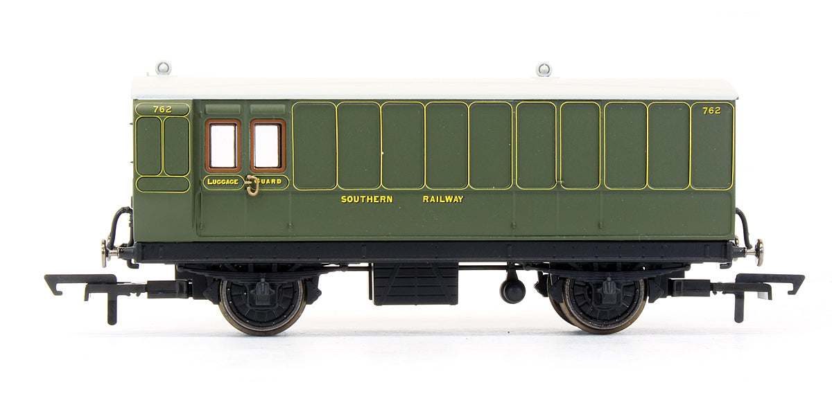 Pre-Owned R40088 SR 4 Wheel Brake Baggage Coach No.762