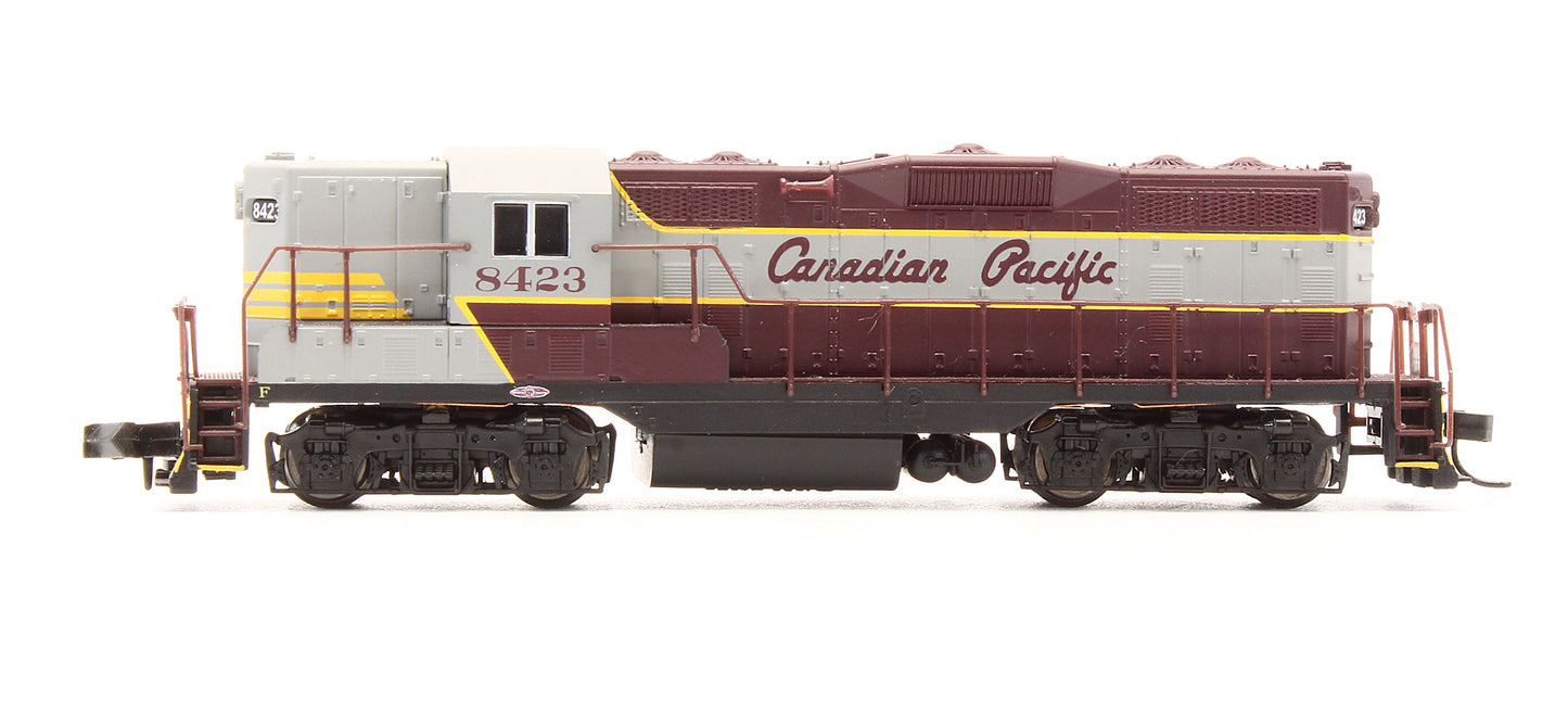 Pre-Owned 11002 GP7 Ph.1 Diesel Locomotive Canadian Pacific - Road #8423