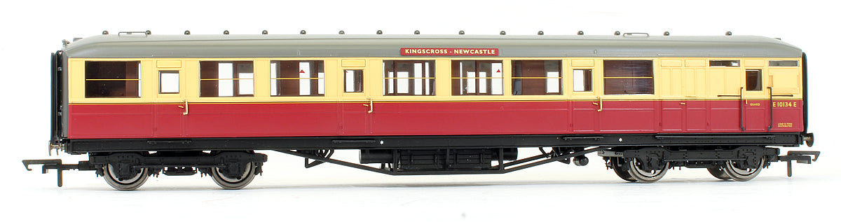 Pre-Owned R4228 'The Northumbrian' BR Crimson & Cream Gresley Coach Pack