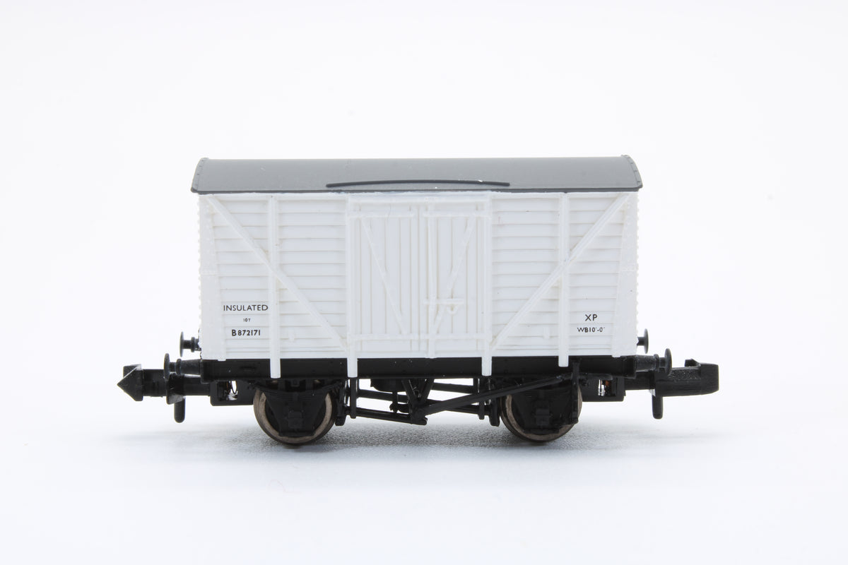 Pre-Owned 12T Insulated Box Van Planked Sides White - 'B872171'