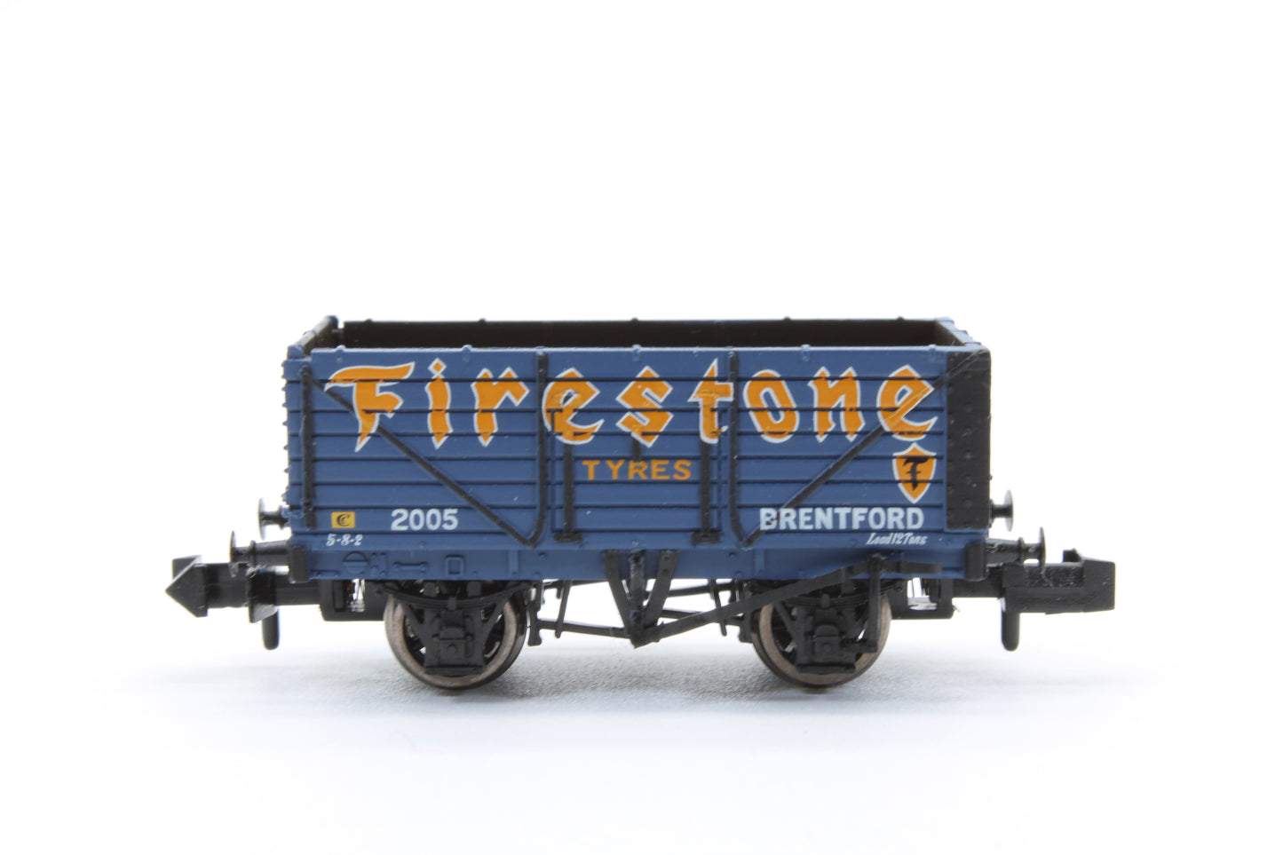 Pre-Owned 7 Plank End Door Wagon 'Firestone Tyres' No.2005