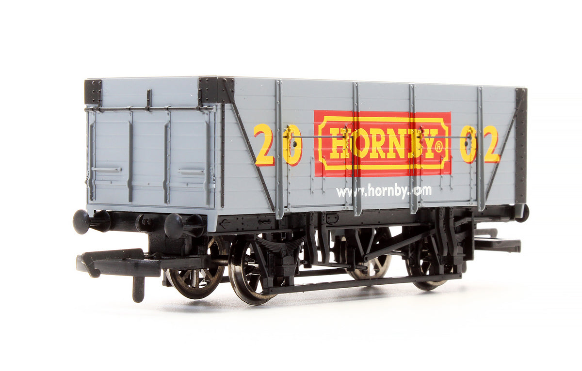 Pre-Owned R6177 'Hornby 2002' 9 Plank Wagon