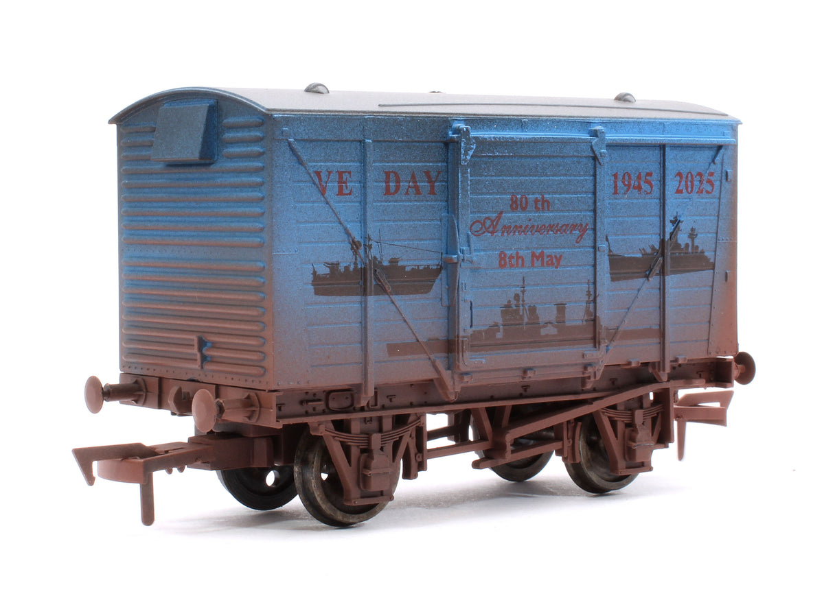 Ventilated Van VE Day 80th Anniversary Navy - Weathered