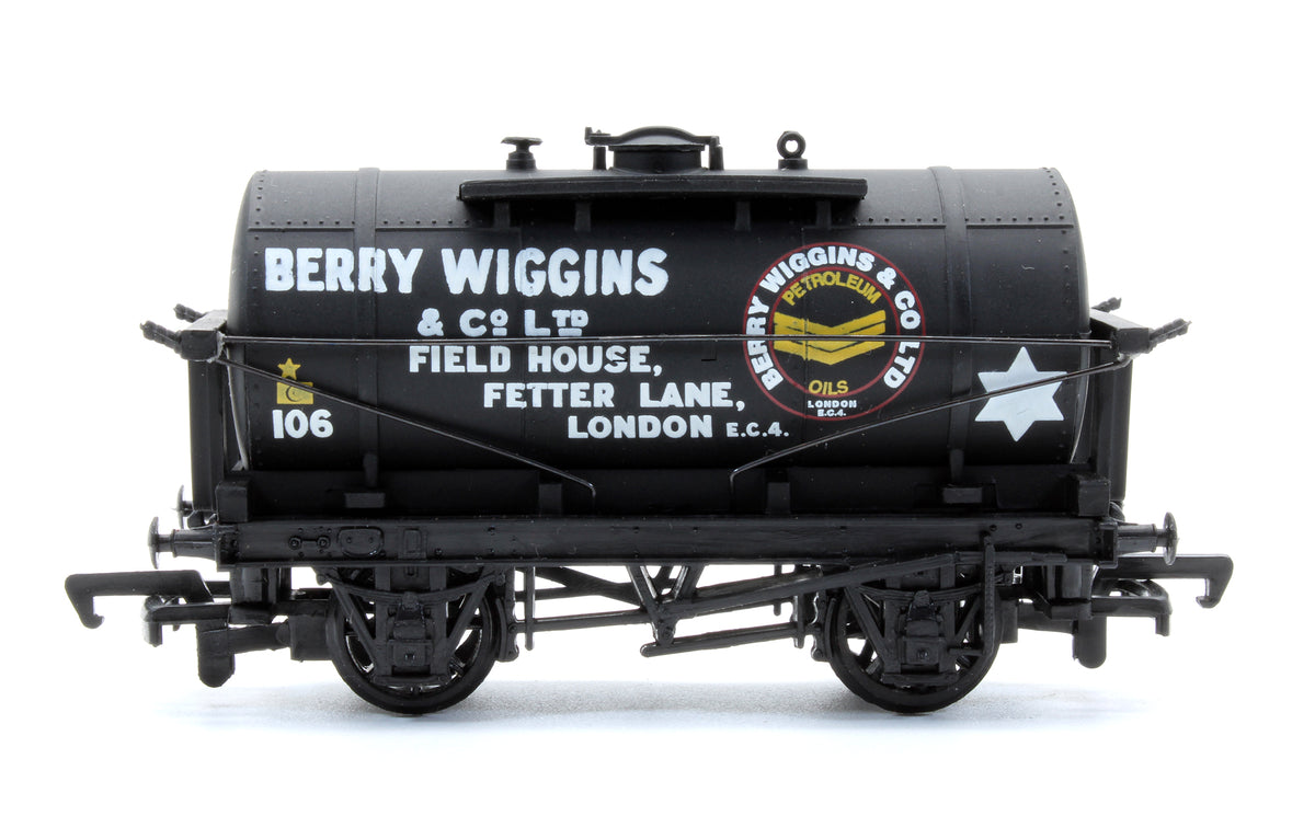 Pre-Owned 14 Ton Tank Wagon 'Berry Wiggins' No.106