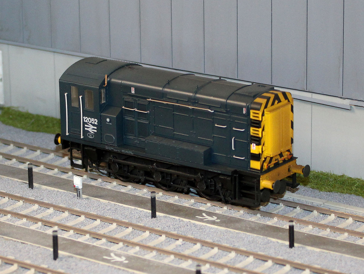 MR-513 Class 11 Shunter BR Blue 12052 Diesel Locomotive - Weathered