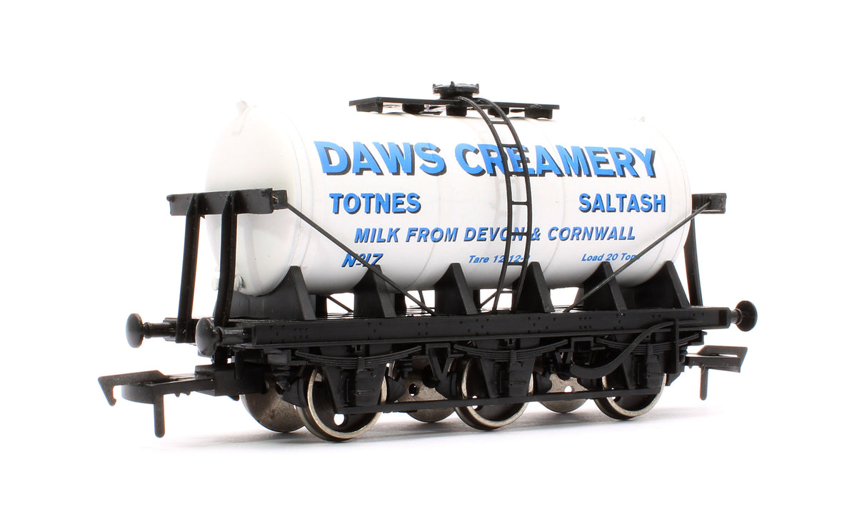 Pre-Owned 6 Wheel 20T No.17 Tank Wagon 'Daws Creamery'