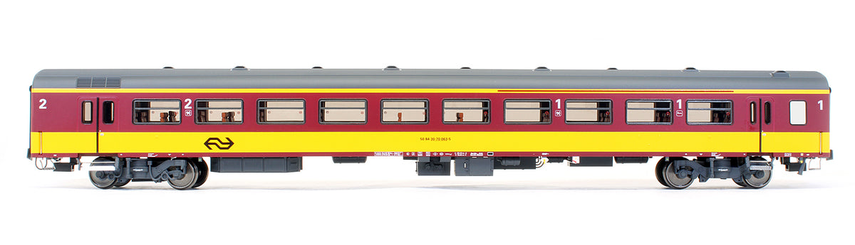 Pre-Owned NS First / Second Class Passenger Car A4B6 50 84 30-70 063-5 Benelux
