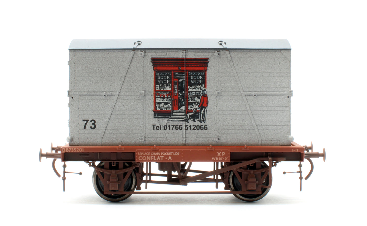 7F-037-020W Ventilated Van Browsers Bookshop - Weathering