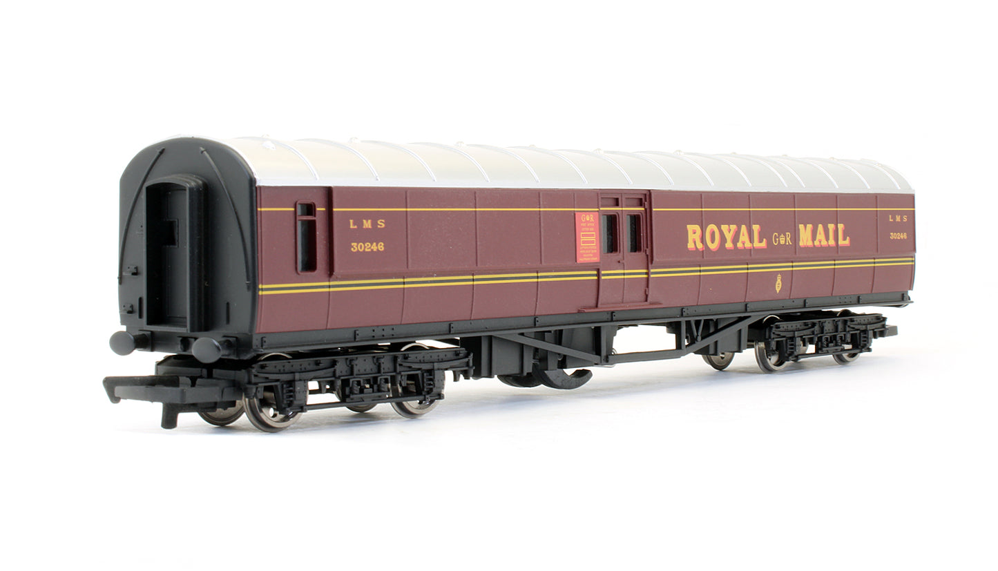 Pre-Owned LMS Operating Royal Mail Coach Set '30246'