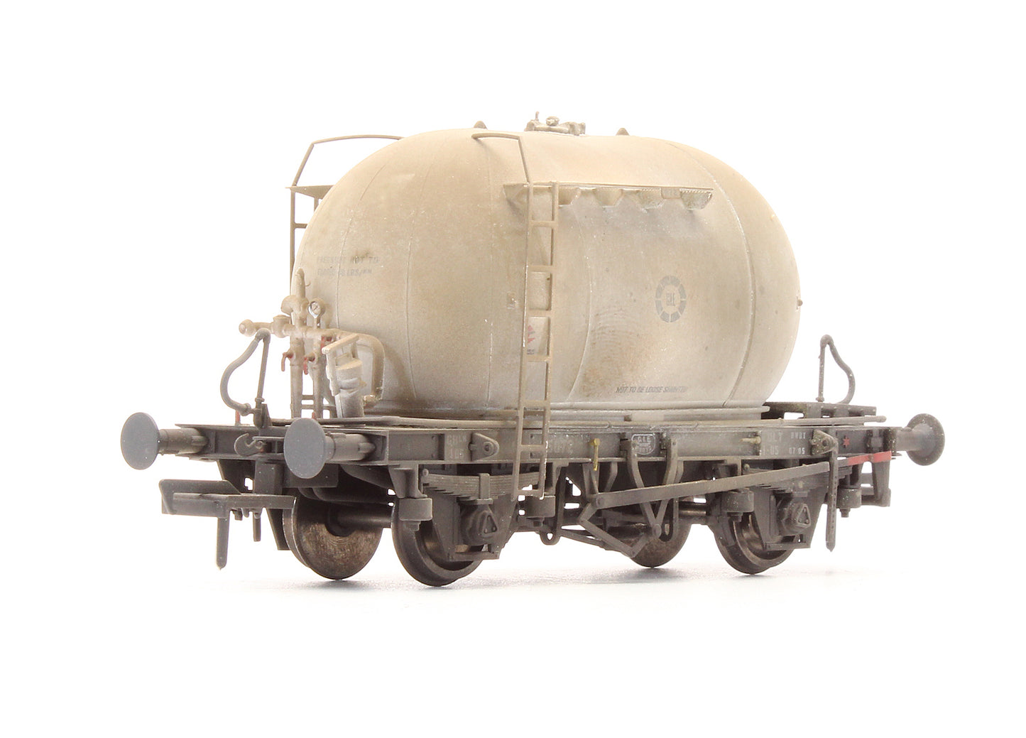 Pre-Owned IRM1012 CIE Bulk Cement Wagon - Ivory/Black - Set C - Custom Weathered