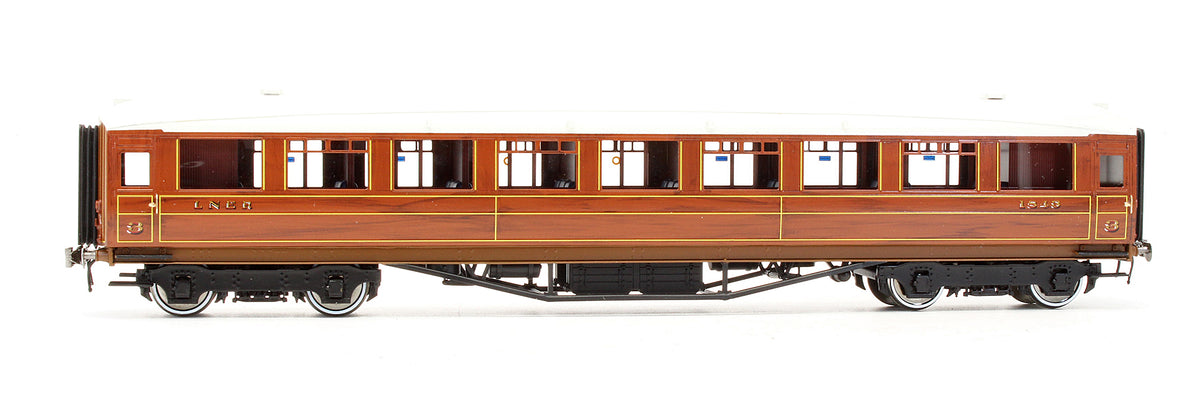 Pre-Owned LNER Teak Gresley 3rd Coach No.1843