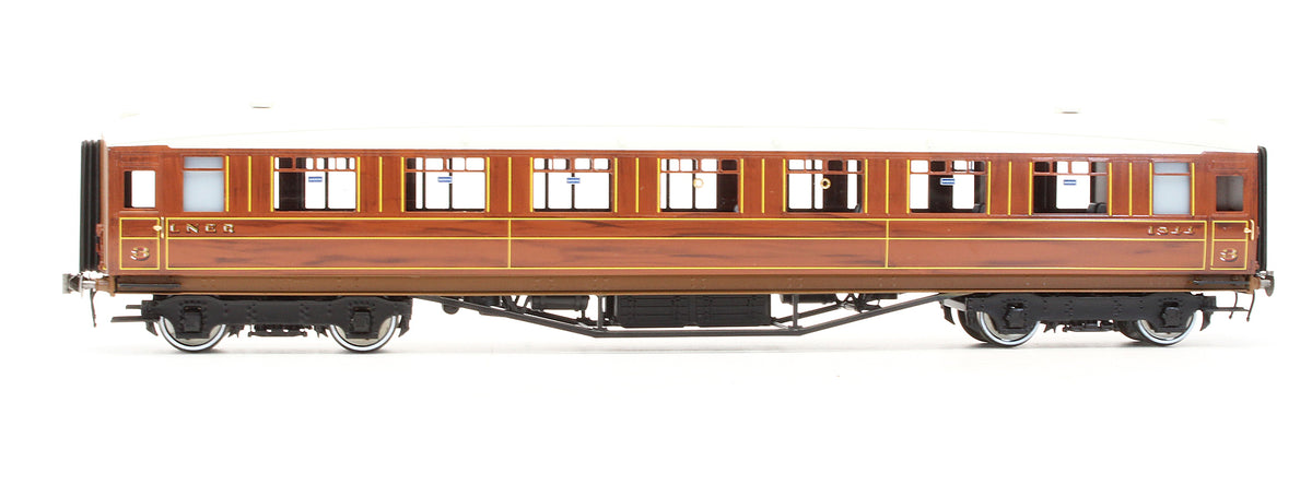 Pre-Owned LNER Teak Gresley 3rd Coach No.1844