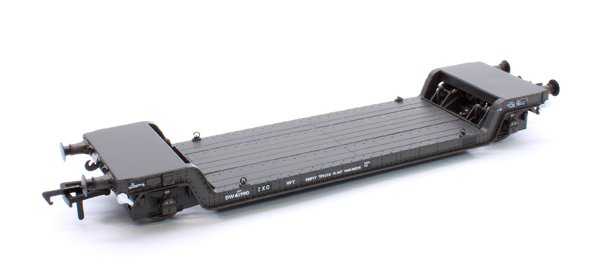 ‘Loriot Y’ Machinery Truck No. DW41990, BR Departmental livery