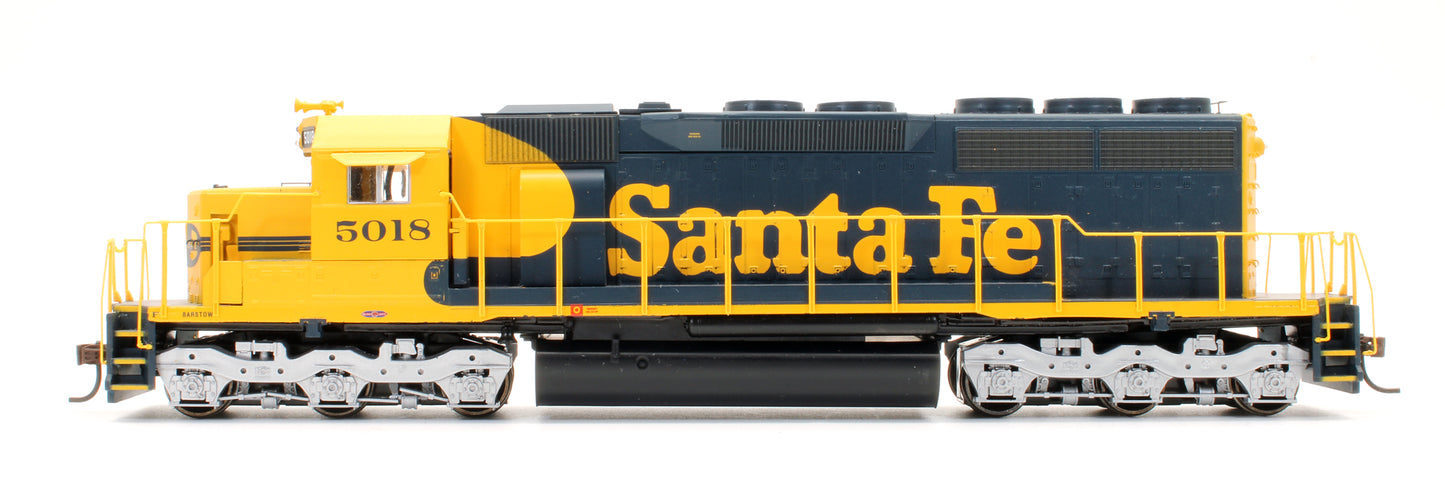 Pre-owned SD40 Diesel Locomotive Santa Fe - Road #5018