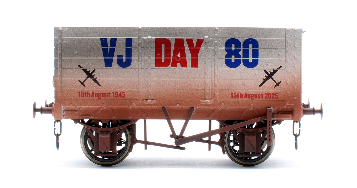 7 Plank 9' W/B VJ Day Airforce 80th Anniversary - Weathered