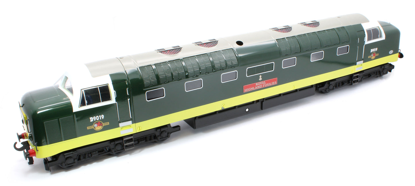 E/41-B2 Class 55 English Electric Deltic "The Royal Highland Fusilier" BR Green Small Yellow Panels No. D9019 Diesel Locomotive
