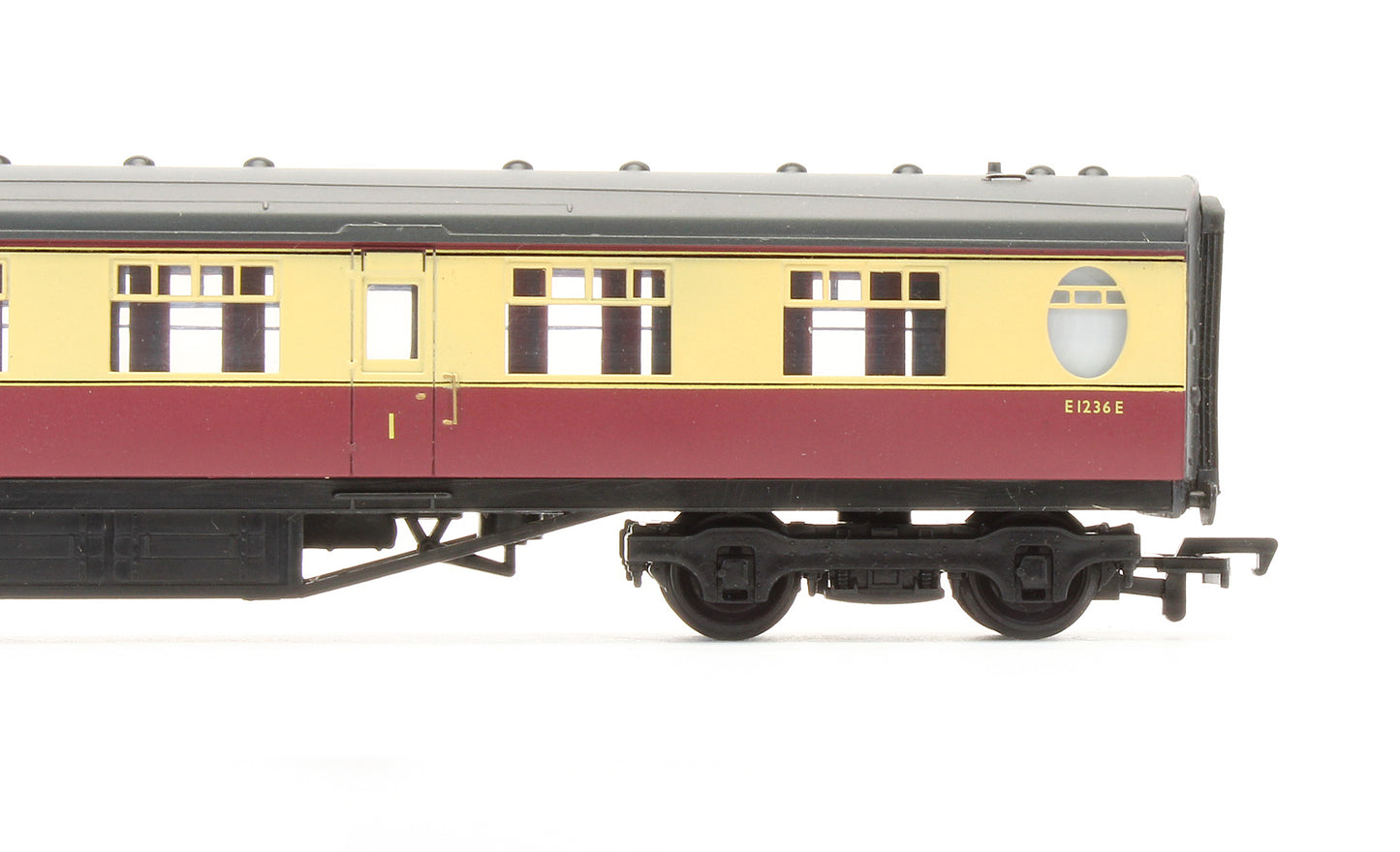 34-400-1 Pre-Owned 59' 6" Thompson 1st Class Corridor Coach BR Crimson & Cream 'E 1236 E'