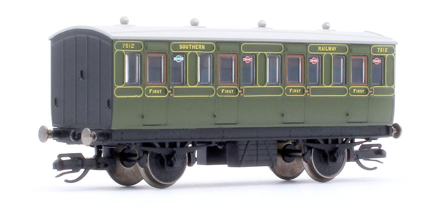 Pre-Owned TT4051 SR 4 Wheel Coach 1st Class