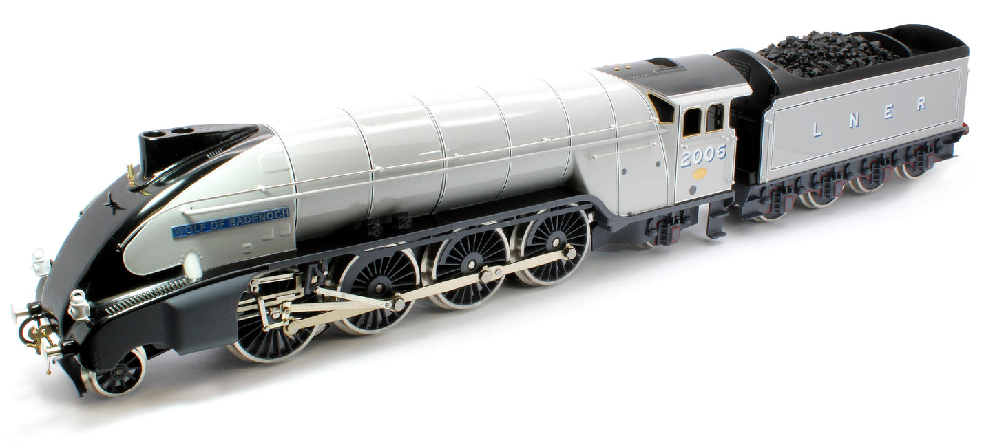 E/36-B3-WB P2 Class Streamlined "Wolf of Badenoch" 2-8-2 LNER Two Tone Grey No. 2006 Steam Locomotive
