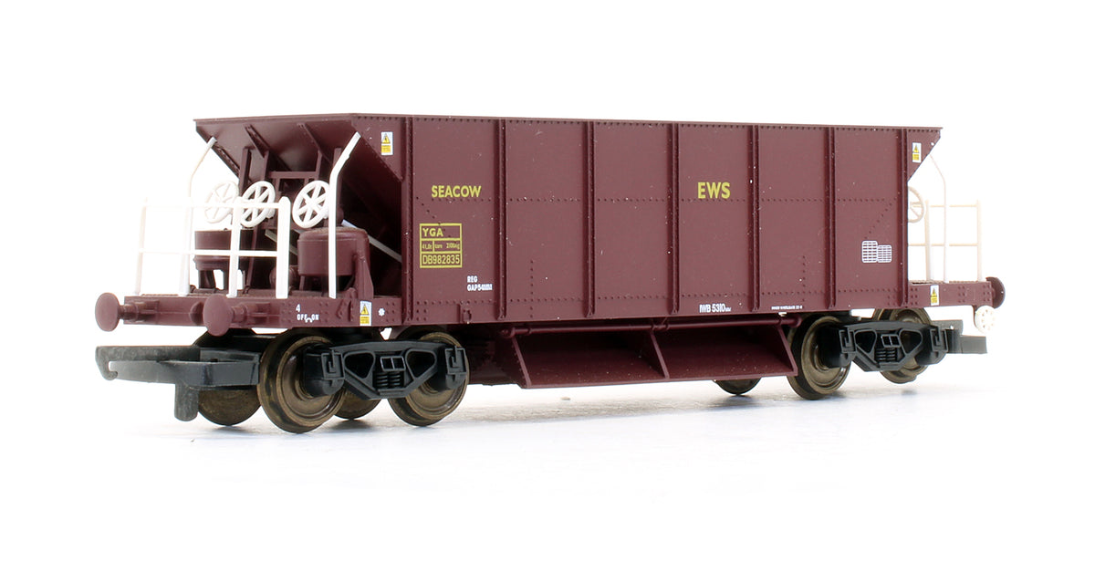 Pre-Owned EWS Class 66016 Diesel Locomotive With Two Seacow Hopper Wagons